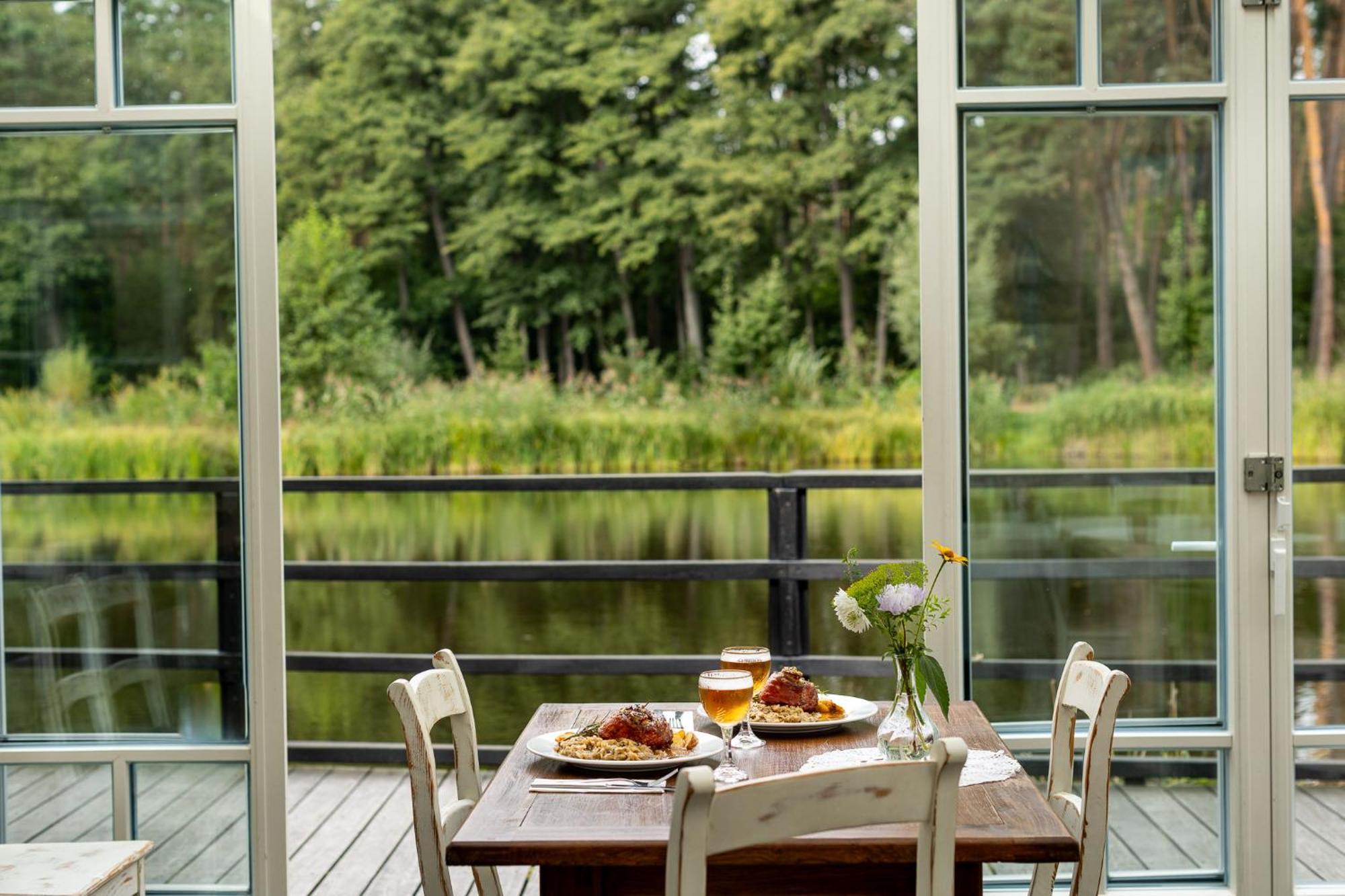 Gosciniec Pod Zajacem Bed & Breakfast โอเลสนิกา ภายนอก รูปภาพ