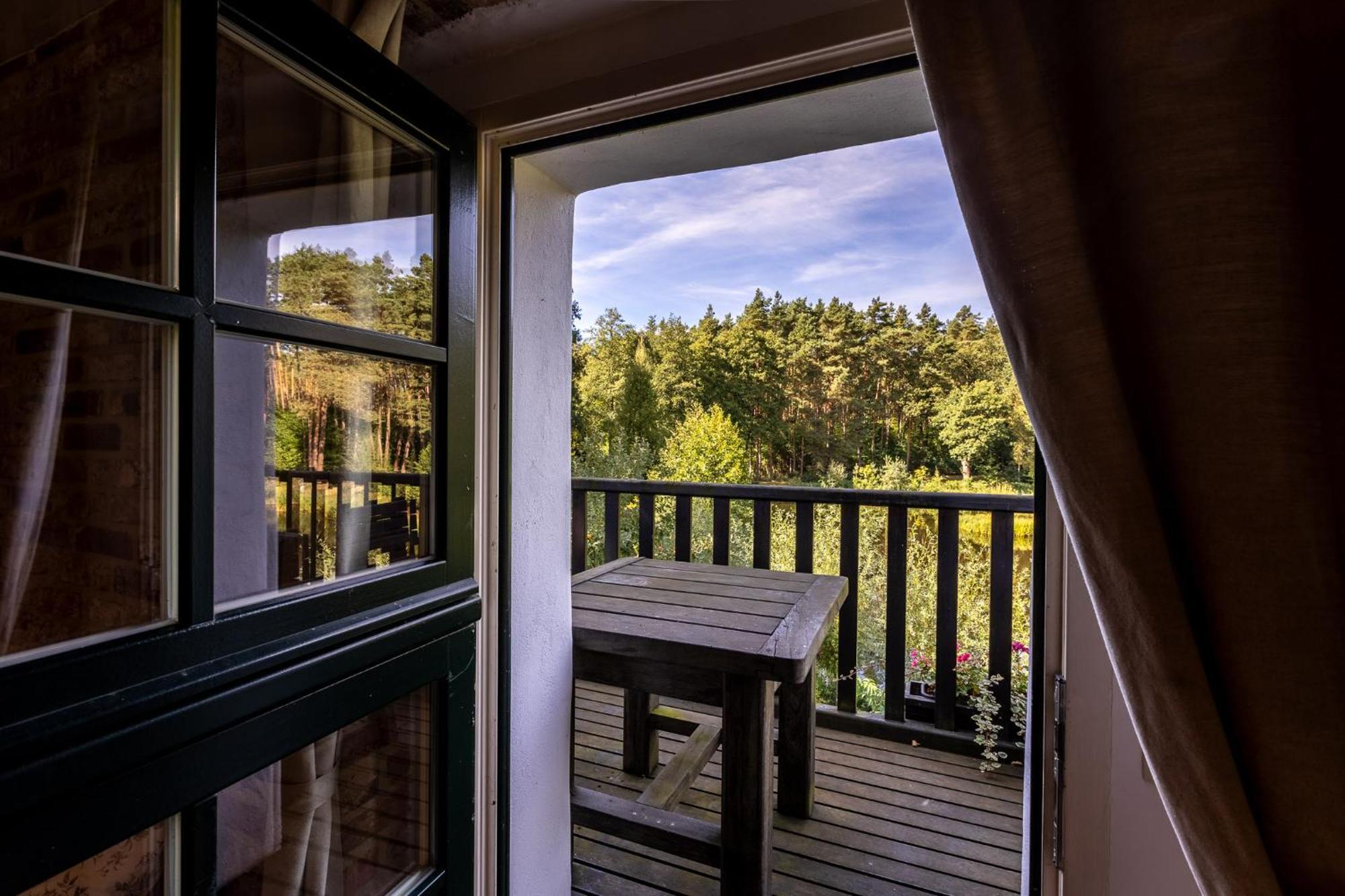 Gosciniec Pod Zajacem Bed & Breakfast โอเลสนิกา ภายนอก รูปภาพ