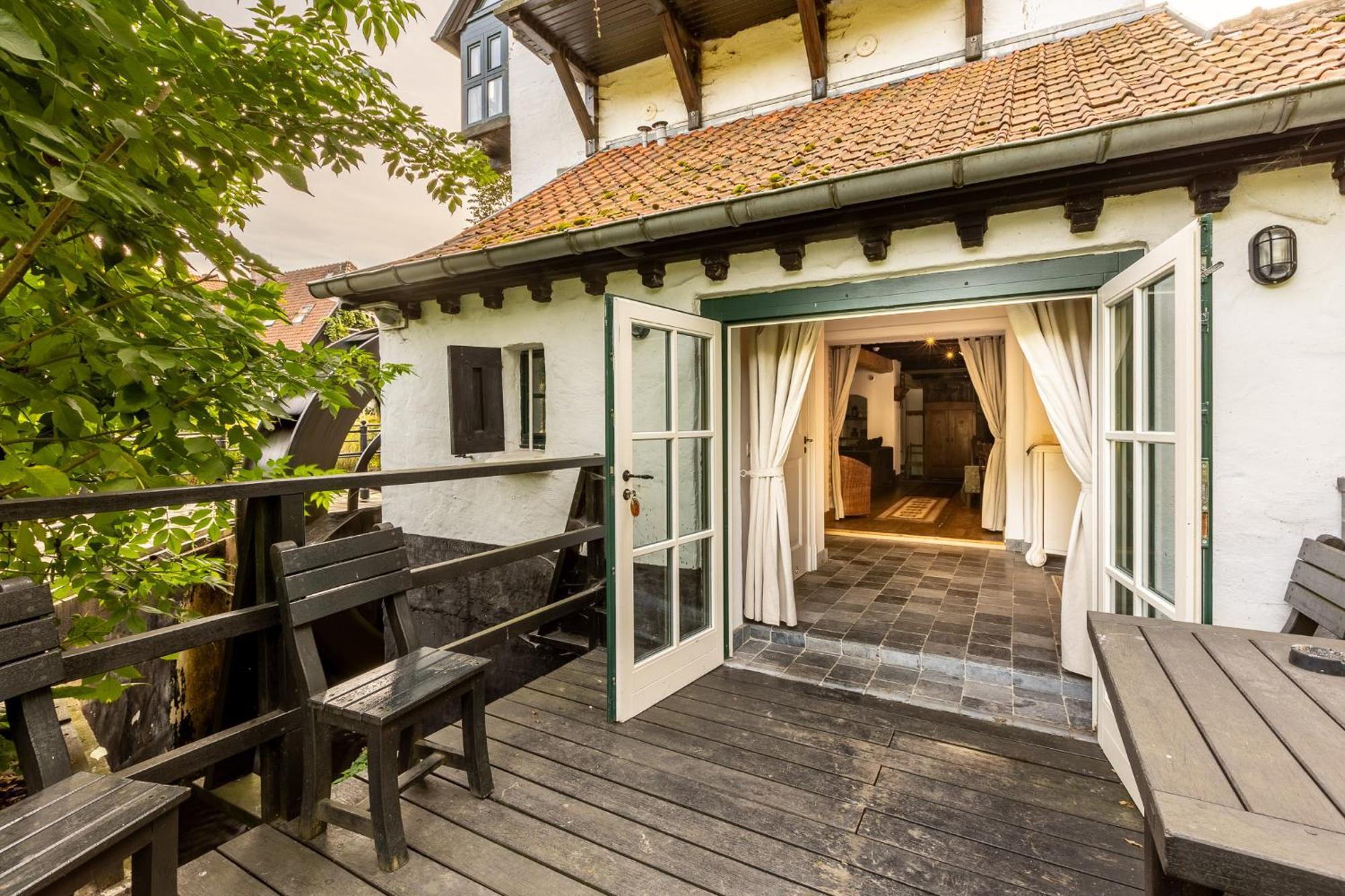 Gosciniec Pod Zajacem Bed & Breakfast โอเลสนิกา ภายนอก รูปภาพ