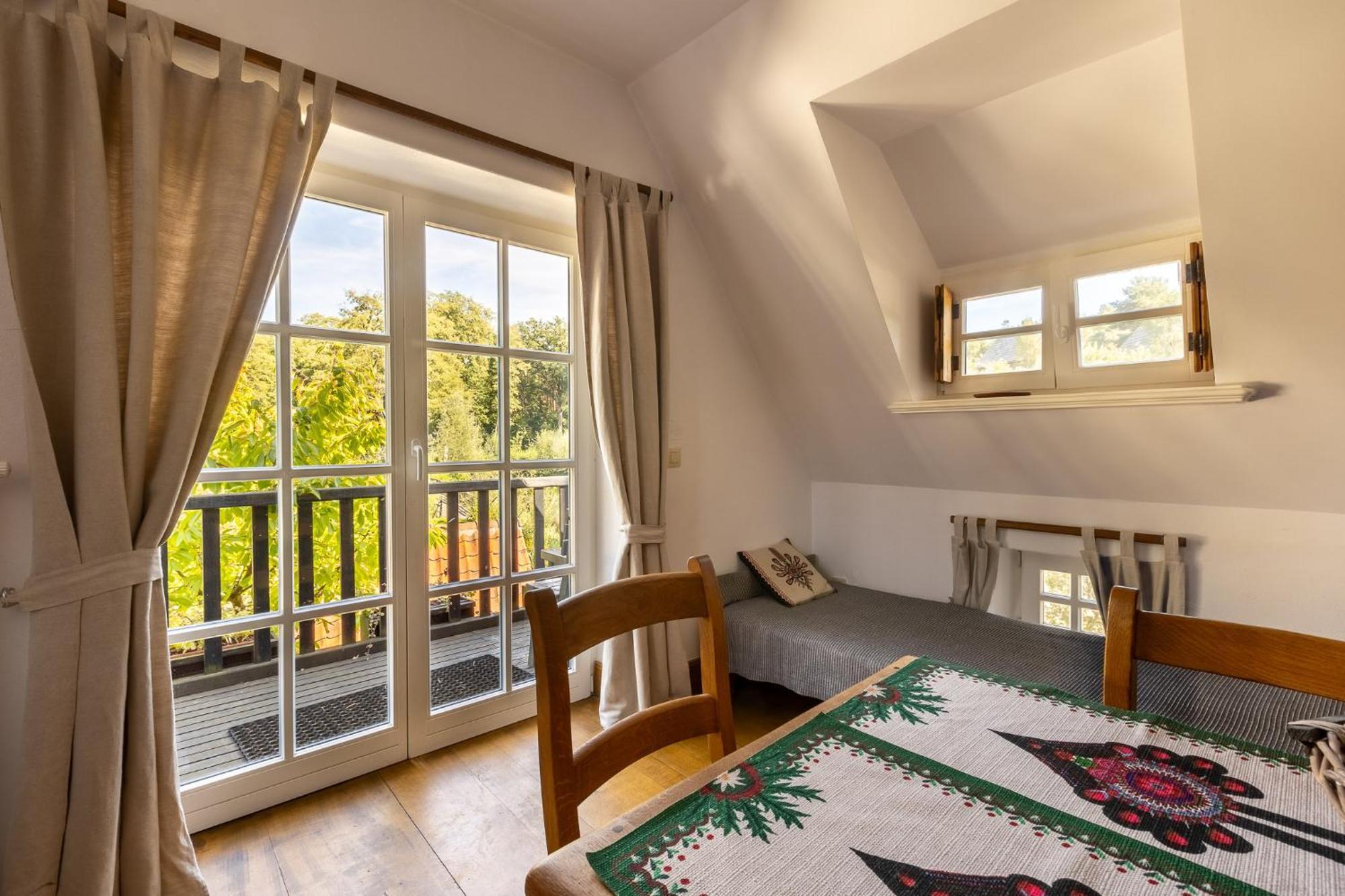 Gosciniec Pod Zajacem Bed & Breakfast โอเลสนิกา ภายนอก รูปภาพ